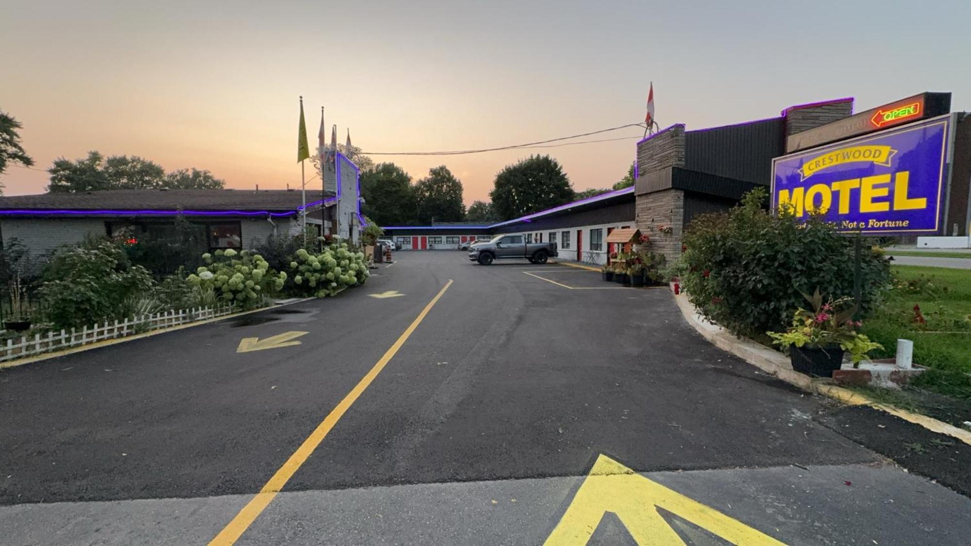Crestwood Motel Burlington Kültér fotó